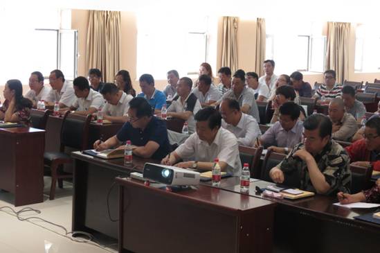 加強(qiáng)業(yè)務(wù)培訓(xùn)，提升工作能力